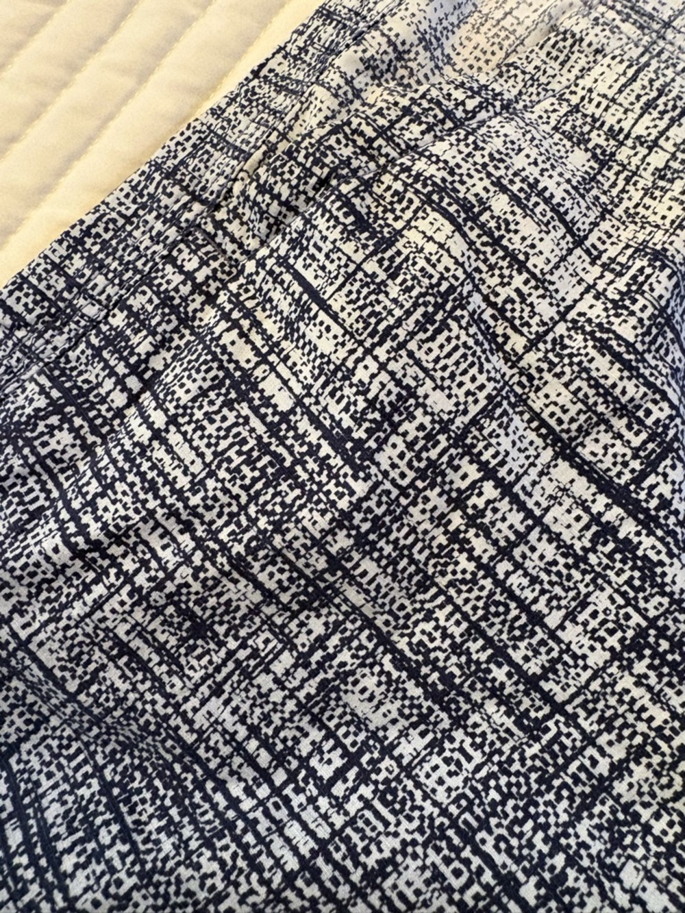 Calvin Klein Men's Navy and White Patterned Flat Front Shorts - Picture 5 of 5